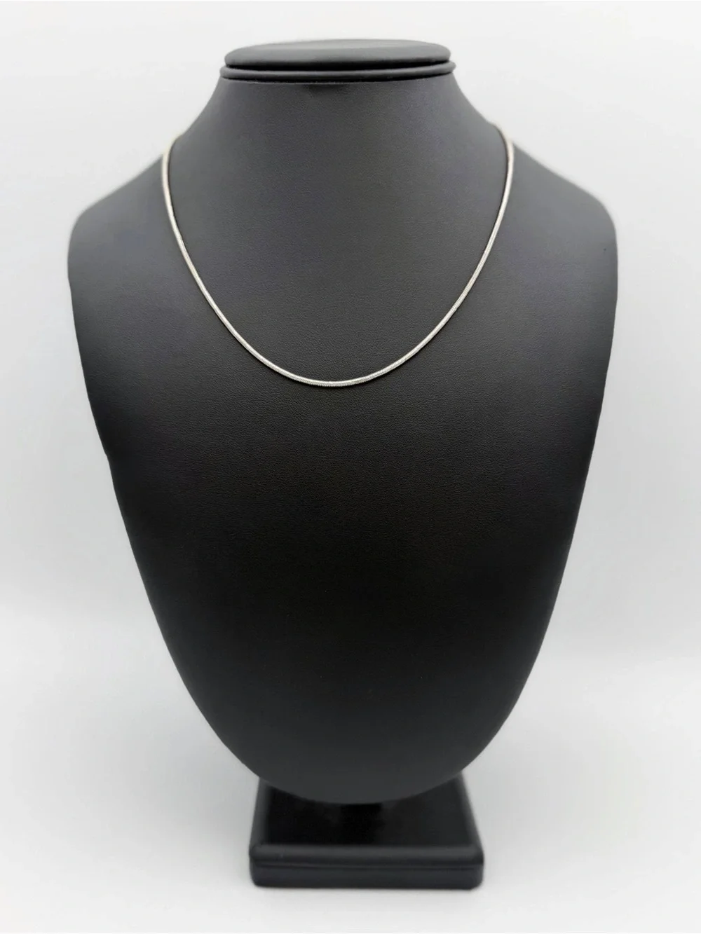 Vintage Italy 925 Sterling Silver Solid Snake Link Chain Necklace 18” 2mm